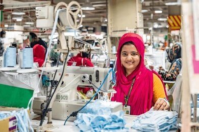 T-shirt exporters to UAE from Tirupur India - premium cotton garments for Dubai Abu Dhabi